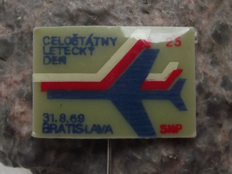 1969 Czechoslovakia All State Air Show Formation Jet Aircraft Airshow Pin Badge - Badgecrazy