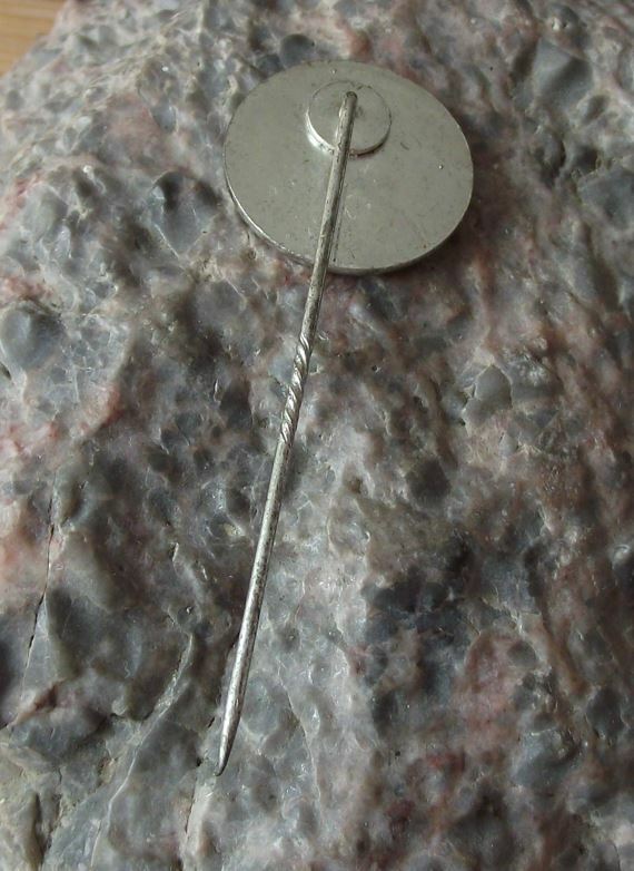 Vintage Reicherter East Germany DDR GDR Engineering Hardness Testers Pin Badge - Badgecrazy