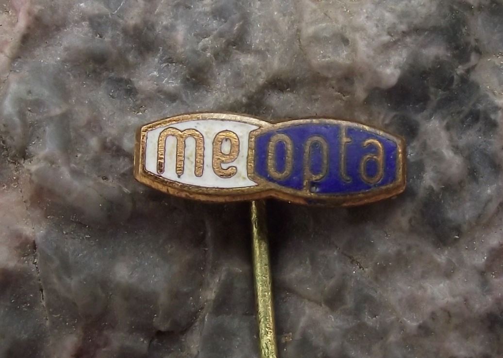 Vintage Meopta Czech Stereo Camera Company Optics Lenses Logo Pin Badge Blue - Badgecrazy
