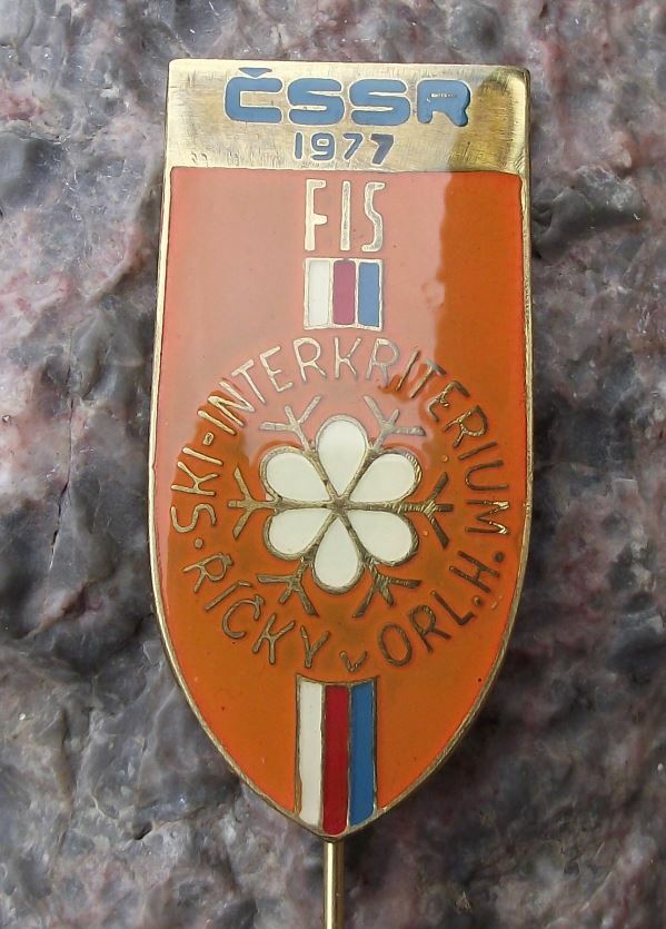 1977 FIS Skiing Qualification Competition Czechoslovakia Ricky Ski Pin Badge - Badgecrazy