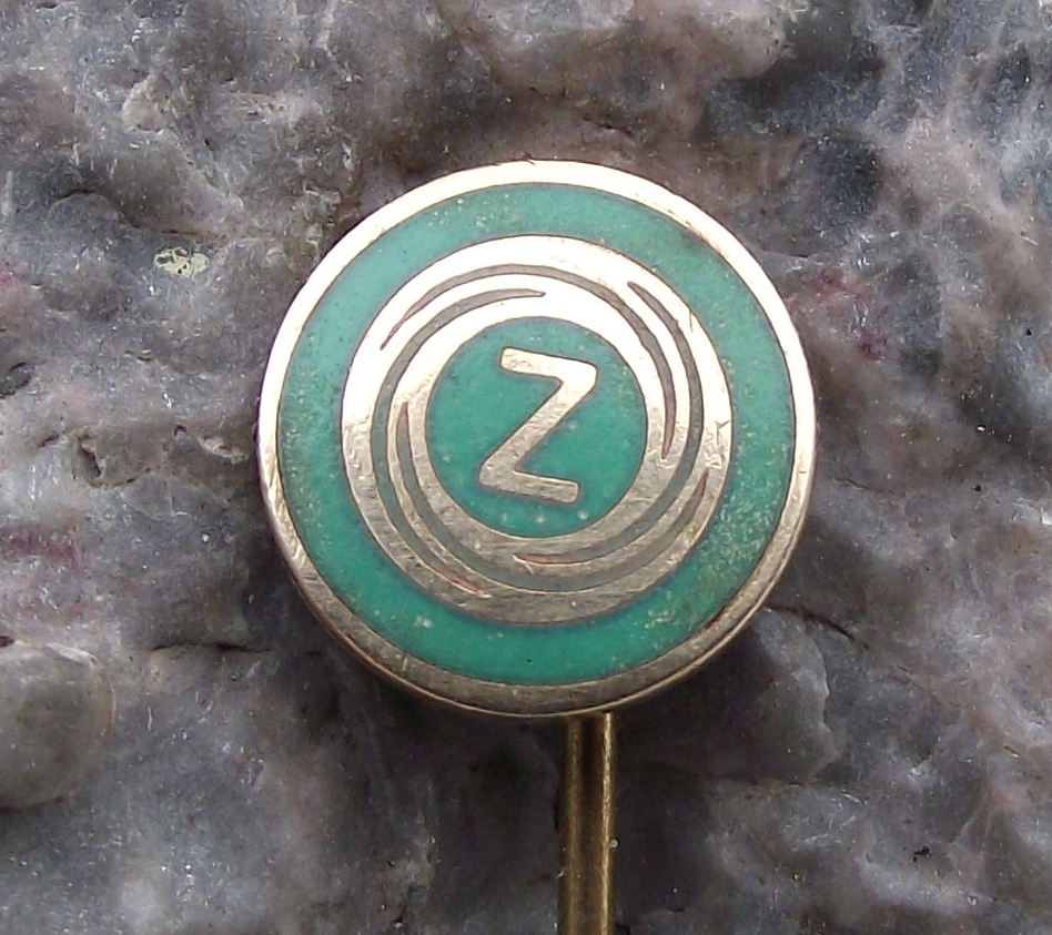 Vintage CZ Weapons Rifles Gun Pistol Factory Czechoslovakia Logo Green Pin Badge - Badgecrazy