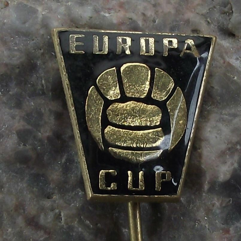 1970's European Champion Clubs Cup Uefa Soccer Championship Football Pin Badge - Badgecrazy