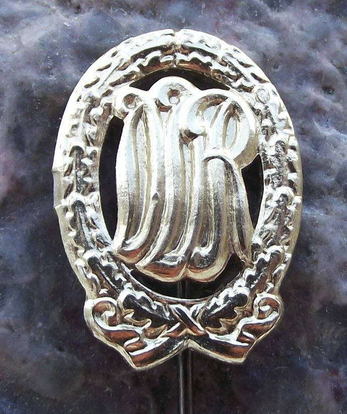 Antique DTSB East German DDR Central Sports Society Award Gold Stick Pin Badge - Badgecrazy