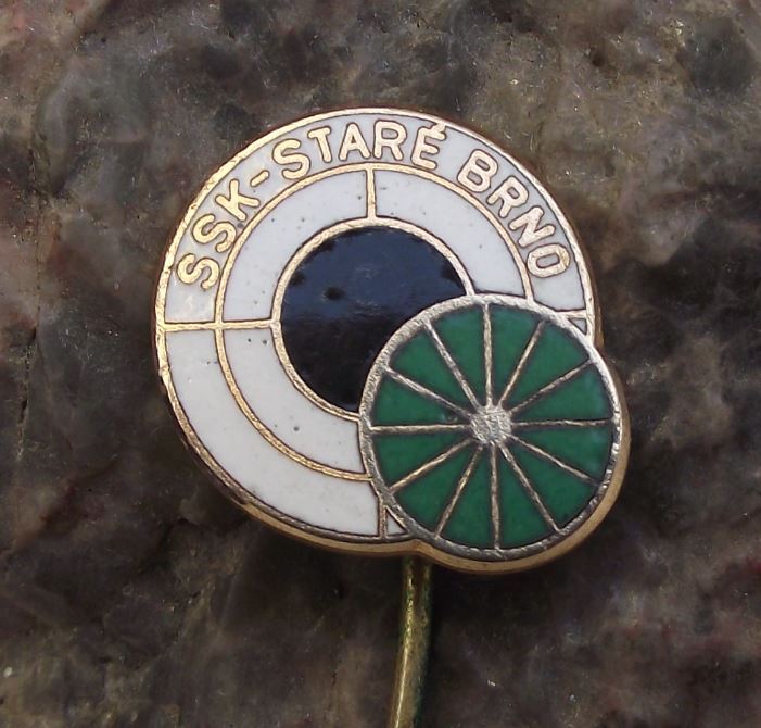 Antique Brno Czech Sports Shooting Club Sports Target Logo Members Pin Badge - Badgecrazy