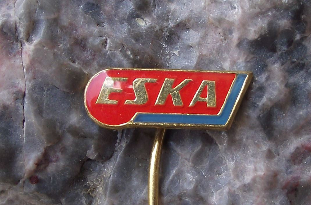 Vintage ESKA Bicycle & Motorbike Works Cheb Czechoslovakia Advertising Pin Badge - Badgecrazy