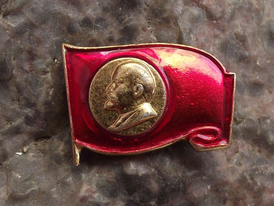 Vladimir Lenin Soviet Union Russian Premier Leader Communist Red Flag Pin Badge