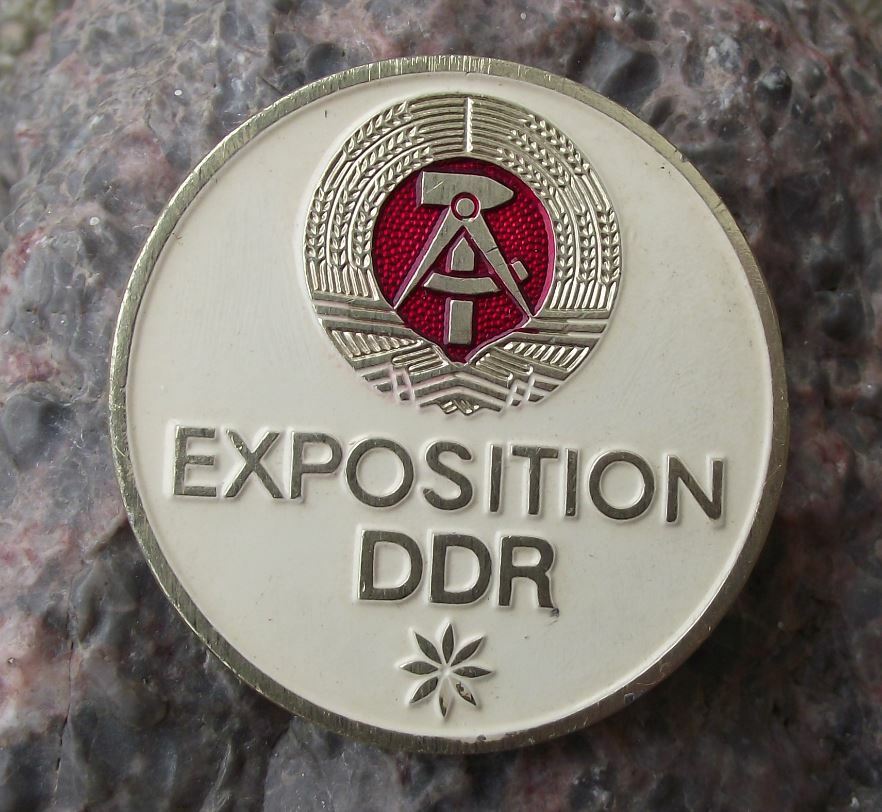 Exposition DDR Large East Germany Expo German Trade Show Exhibition Pin Badge - Badgecrazy