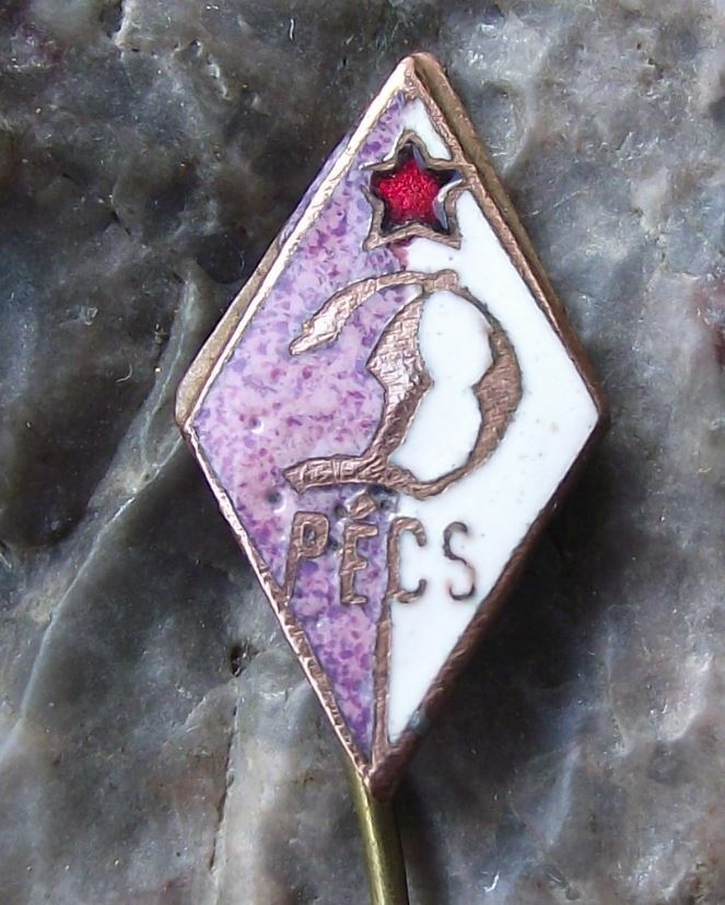 Antique Dynamo Dinamo Pecs Pecsi FC Football Club Hungary Soccer Pin Badge - Badgecrazy
