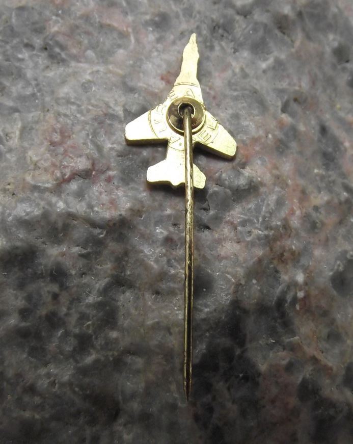 Soko J 22 Orao Jet Reconnaissance & Ground Attack Aircraft Yugoslavia Pin Badge - Badgecrazy