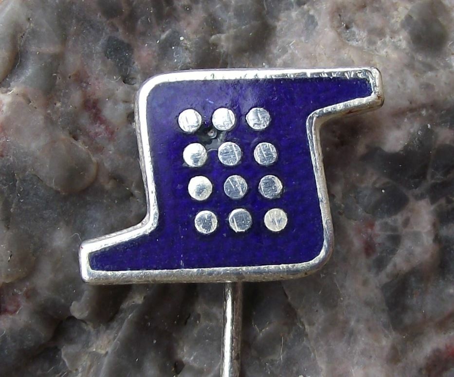 Vintage Computer Soemtron East German DDR Printing Calculators Germany Pin Badge - Badgecrazy