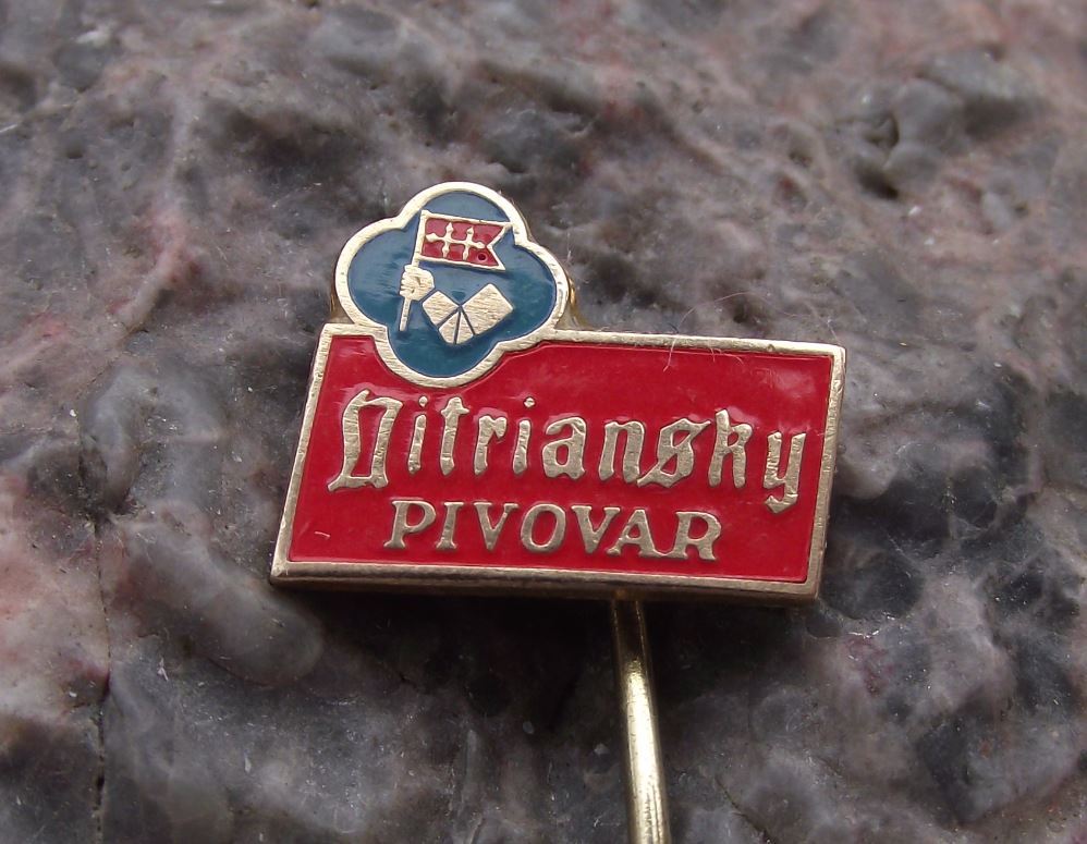 Pivovar Nitriansky Czechoslovakia Beer Lager Brewery Nitra Crest Pin Badge - Badgecrazy