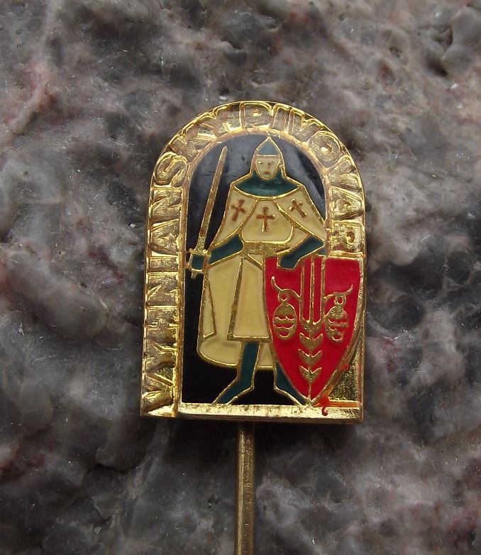 Vyhniansky Pivovar Noble Knight Shield Beer Czech Brewery Advertising Pin Badge