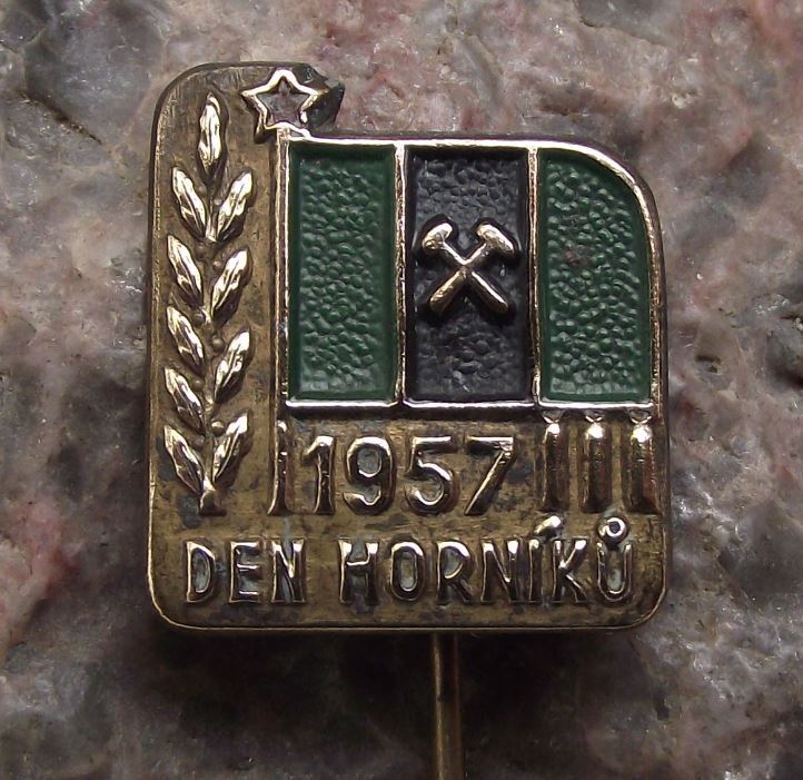 1957 National Czech Mining Miners Day Den Horniku Coal Mine Flag Pin Badge - Badgecrazy