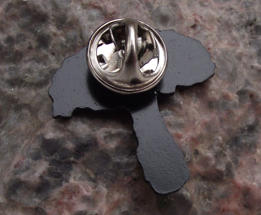 North American Old Man of the Woods Mushroom Toadstool Brooch Tie Pin Badge - Badgecrazy