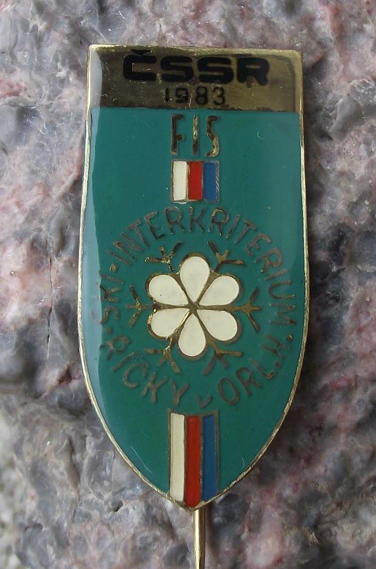 1983 FIS Skiing Qualification Competition Czechoslovakia Ricky Ski Pin Badge - Badgecrazy