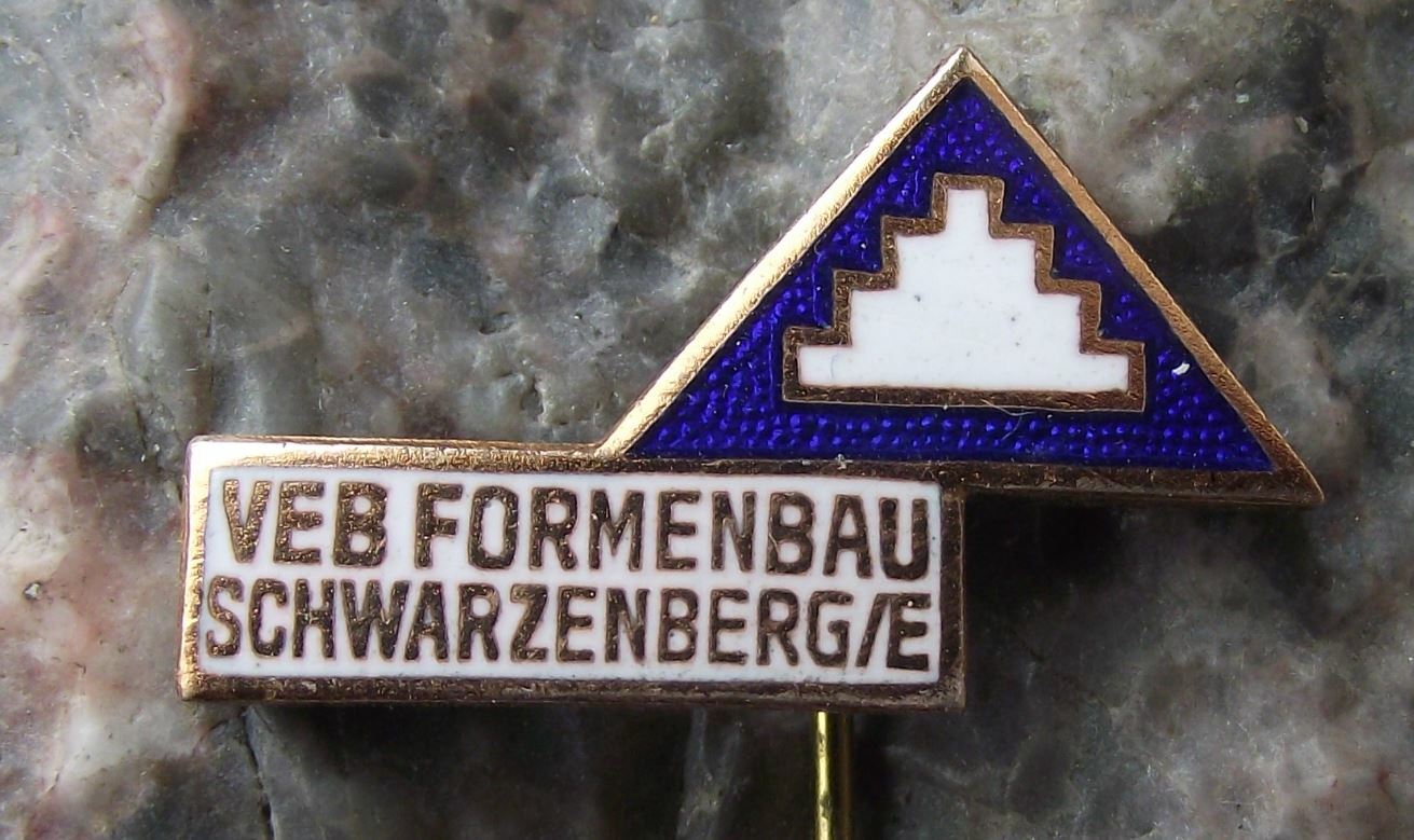 Vintage Porsche Werkzeugbau VEB Formenbau Schwarzenberg DDR Germany Pin Badge - Badgecrazy