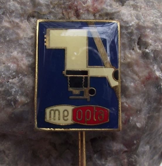 Meopta Czechoslovakia Photographic Photo Negative Enlarger Advertising Pin Badge - Badgecrazy