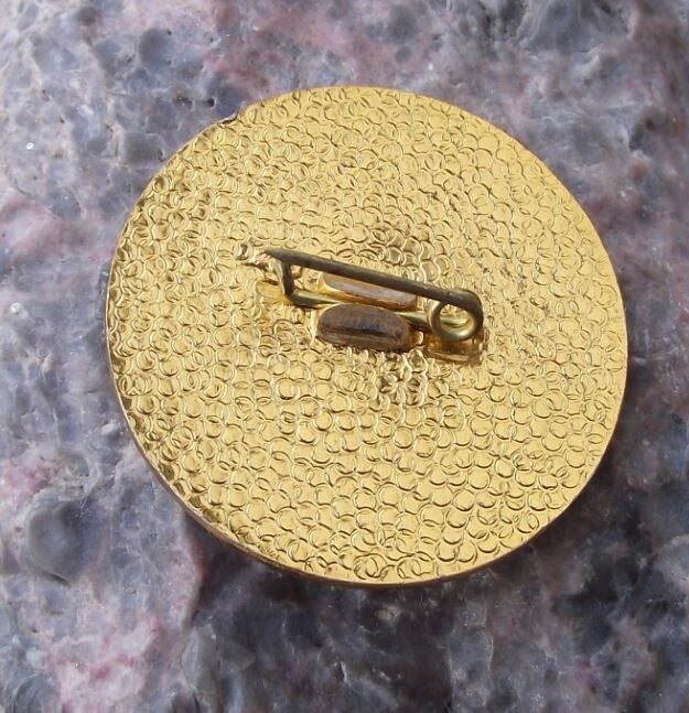 1975 Moscow Communications Exhibition Exhibitor Soviet Trade Fair Show Pin Badge - Badgecrazy