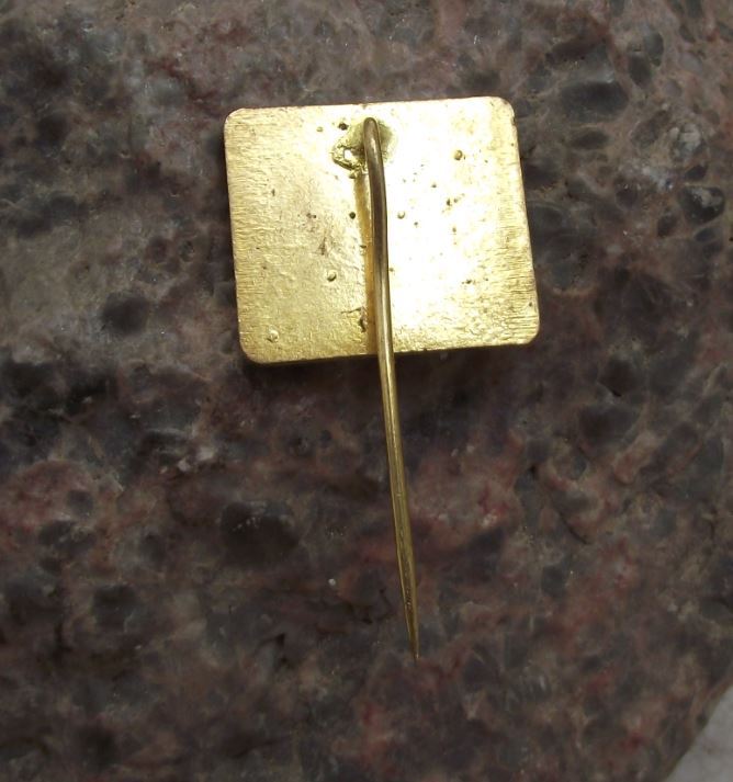 1978 FFP Czech Filmovy Exhibition 30th Communist Workers Film Festival Pin Badge - Badgecrazy