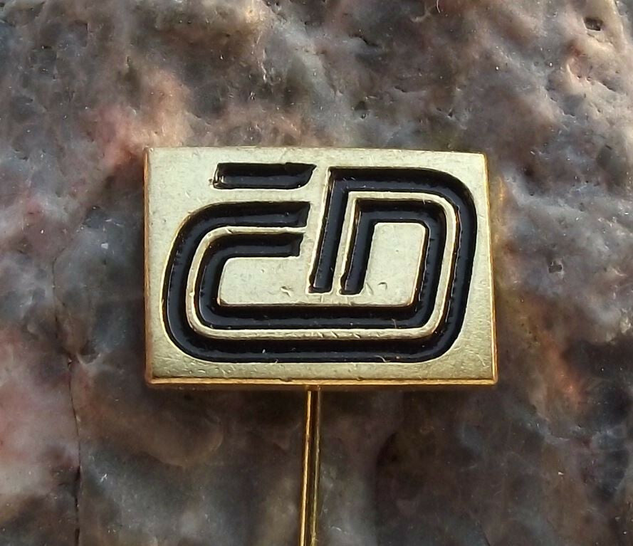 CD Czech Railway System Ceske Drahy Train Network Modern Logo Pin Badge - Badgecrazy
