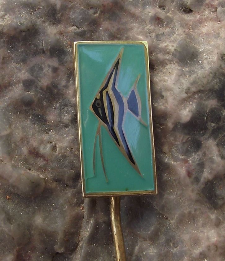 Angelfish Pterophyllum Aquarium Tropical Fish Club Czechoslovakia Pin Badge - Badgecrazy