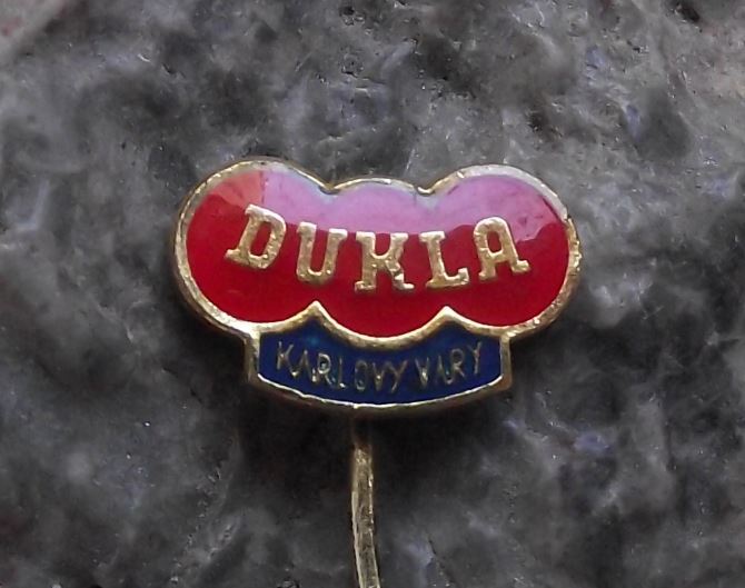 Antique Dukla Karlovy Vary FC Army Football Soccer Club Czechoslovakia Pin Badge - Badgecrazy