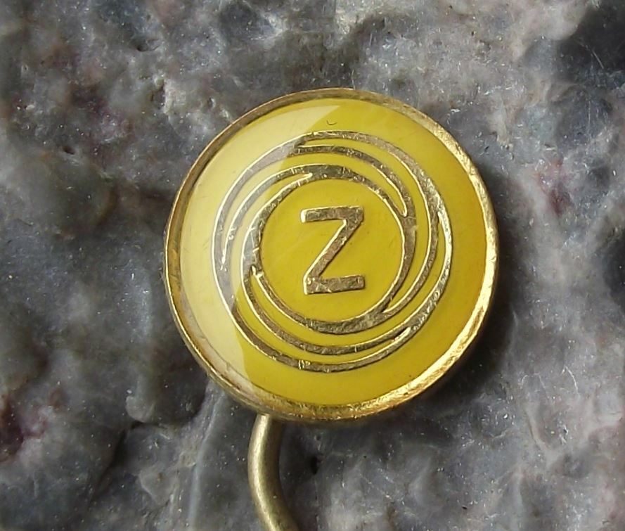 Antique CZ Weapons Pistols Rifles Gun Factory Czechoslovakia Yellow Pin Badge - Badgecrazy