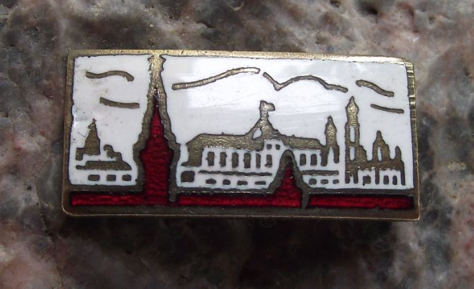 Antique Moscow Russia Soviet Union Skyline Spasskaya Tower Souvenier Badge - Badgecrazy