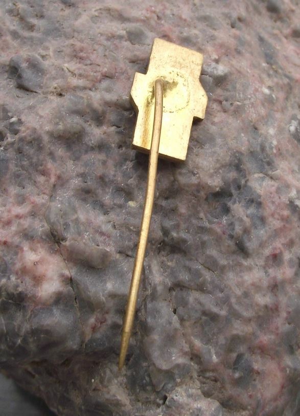 1968 NM Narodni National Museum of Czechoslovakia 150th Anniversary Pin Badge - Badgecrazy