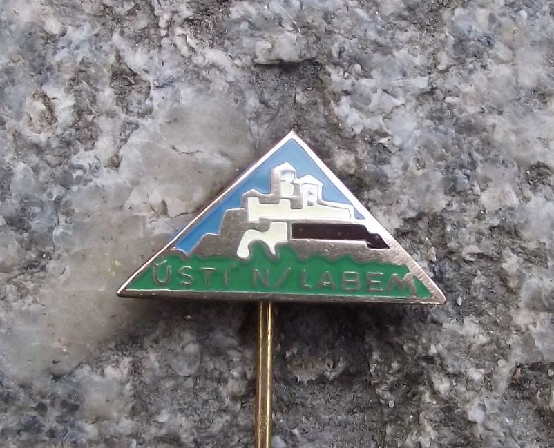 Antique Usti nad Labem Strekov Schreckenstein Castle River Elbe Pin Badge - Badgecrazy