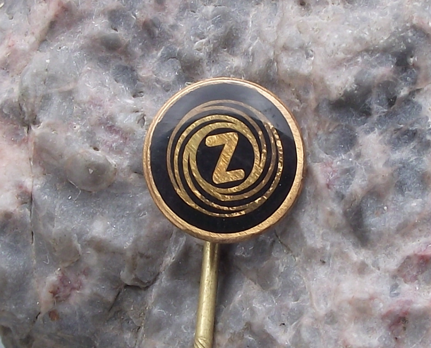 Antique CZ Weapons Rifle Gun Pistol Factory Czechoslovakia Light Black Pin Badge - Badgecrazy