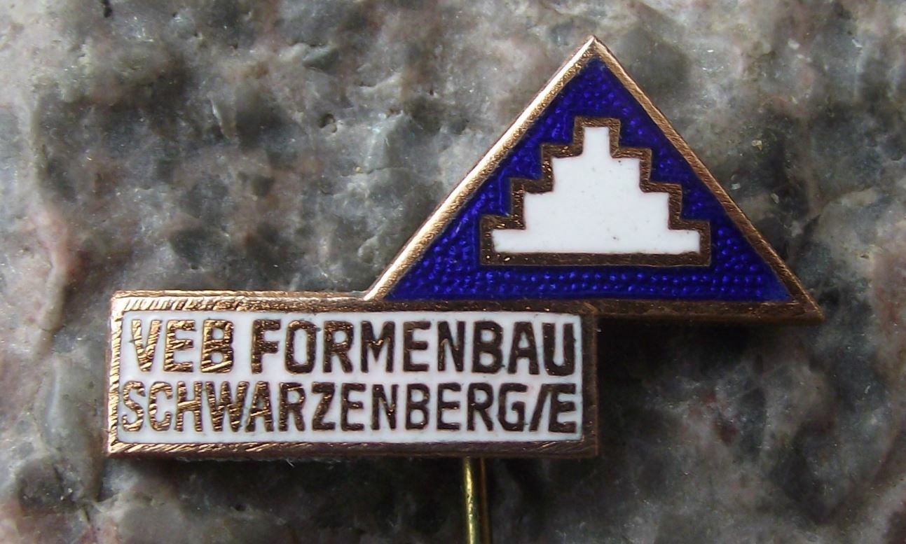 Vintage Porsche Werkzeugbau VEB Formenbau Schwarzenberg DDR Germany Pin Badge - Badgecrazy