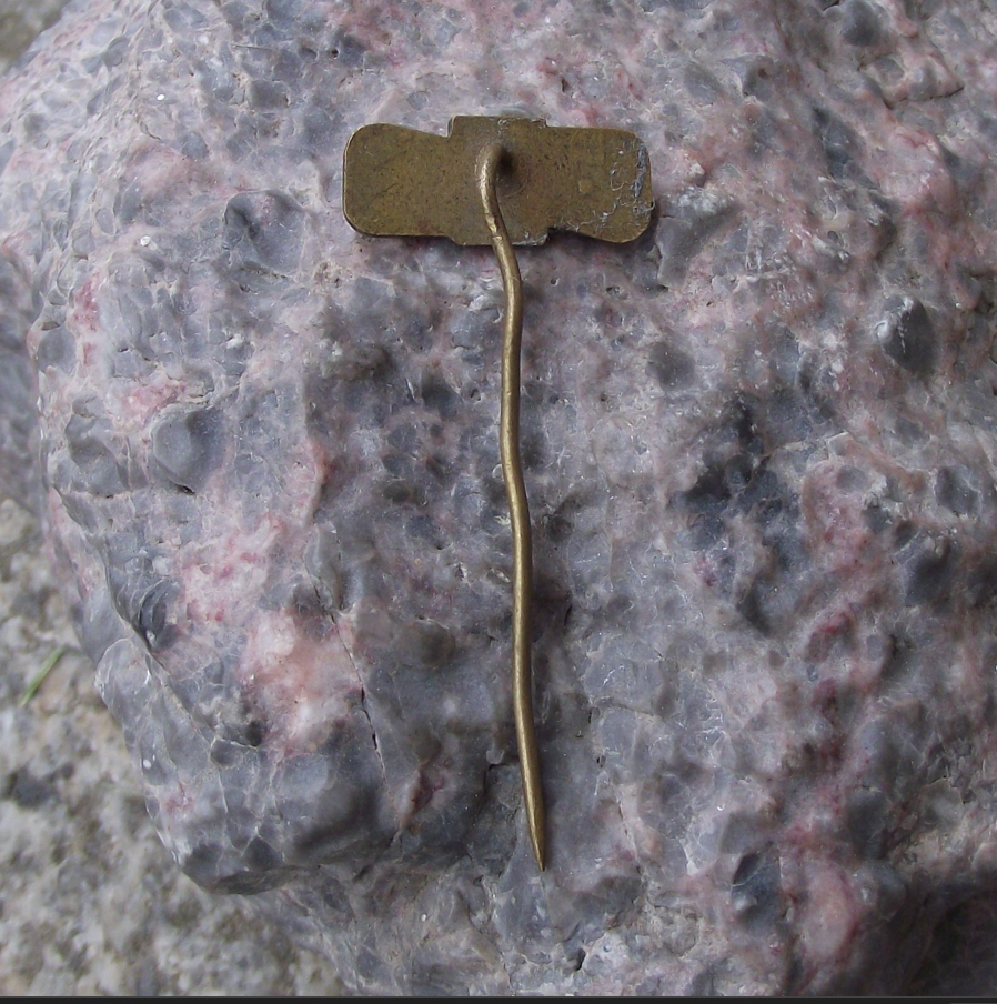 Vintage Koh-i-noor Koh I Nor Hardtmuth Art Writing Supplies Company Pin Badge - Badgecrazy