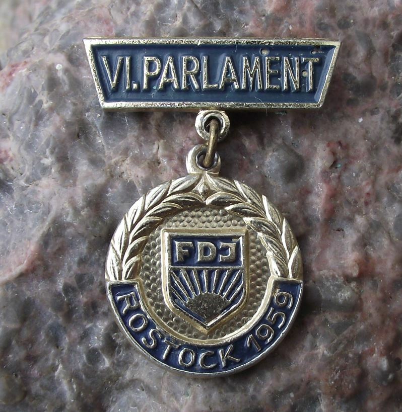1959 FDJ Rostock Freie Deutsche Jugend DDR VI 6th Parliament Medal Pin Badge - Badgecrazy