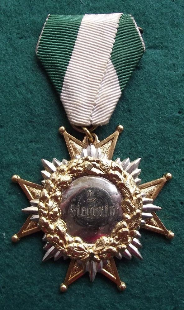 1971 Luxury 2nd Winner German Gun Shooting Multi Part Star Medal & Ribbon - Badgecrazy