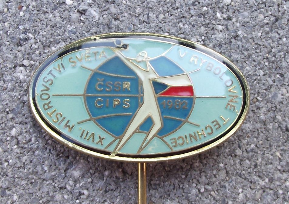 1982 World CIPS International Sport Fishing Technique Competition Pin Badge - Badgecrazy