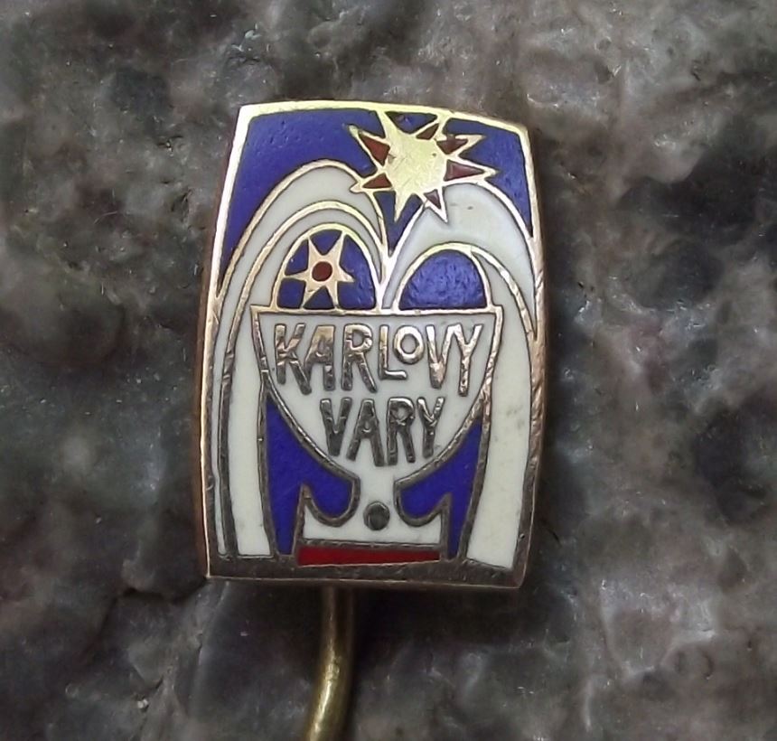 Karlovy Vary Karslbad Carlsbad Czech Spa City Healing Spring Fountain Pin Badge - Badgecrazy