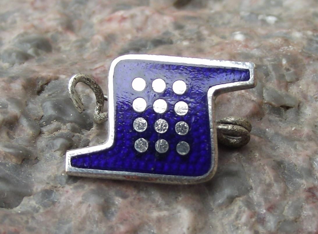 Antique Soemtron Vintage East German DDR Printing Calculators Clasp Pin Badge - Badgecrazy