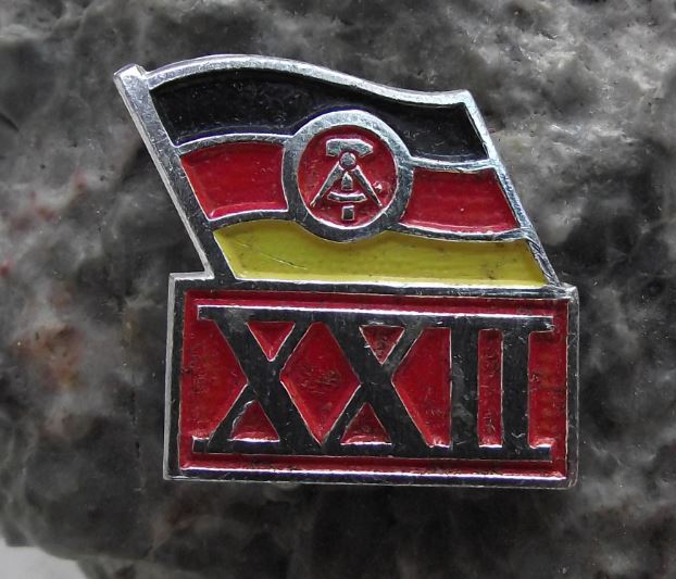 1971 East Germany DDR GDR 22nd Anniversary German GDR Commemorative Pin Badge - Badgecrazy