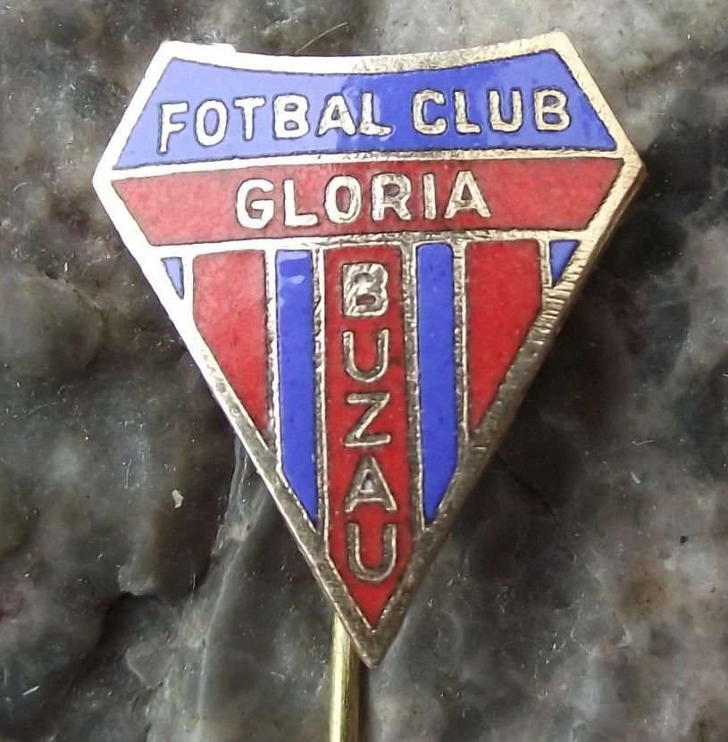 Vintage SCM Gloria Buzau Romania Soccer Football Club Crest Shield Pin Badge - Badgecrazy