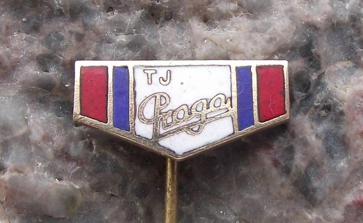 Vintage TJ Praga Prague Czechoslovakia Football Team Club Soccer Pin Badge - Badgecrazy