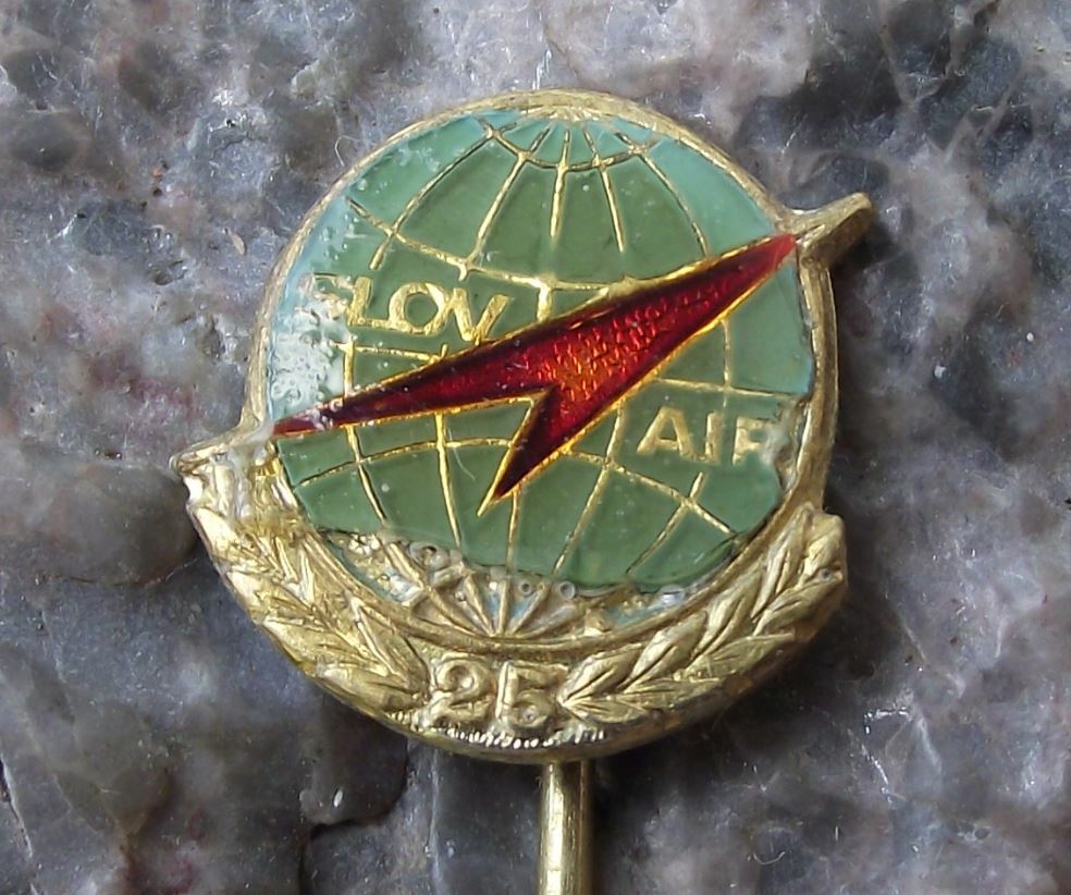 Slov Air Czechoslovakia Airline Slovak Aircraft 25th Anniversary Pin Badge - Badgecrazy