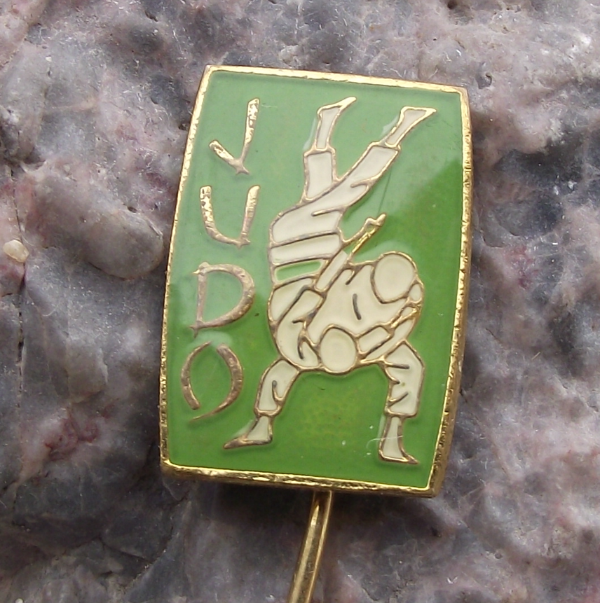 Vintage Czech Judo Association Martial Arts Throw Hold Fighting Club Pin Badge - Badgecrazy