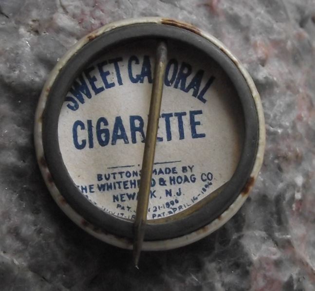 Sweet Caporal Cigarette Company Flags of the World Pin Badge Venezuela - Badgecrazy