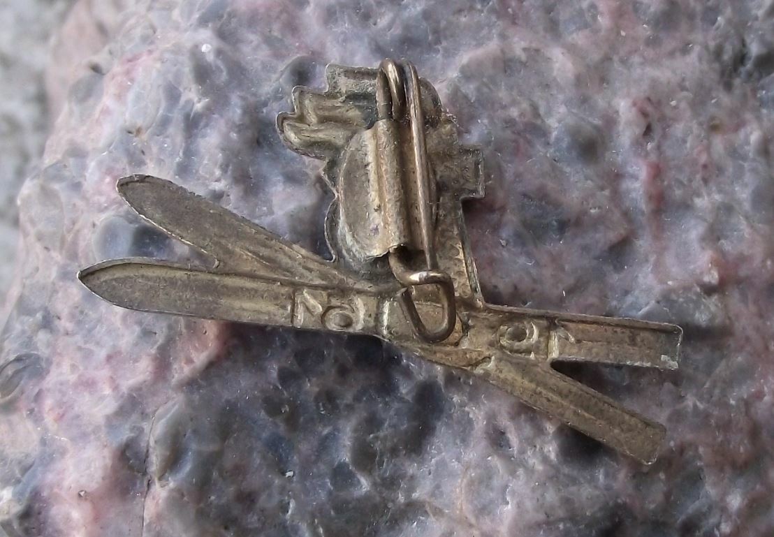1961 Thalmann Pioneer Organisation Youth Group Winter Ski Skiing Award Pin Badge - Badgecrazy