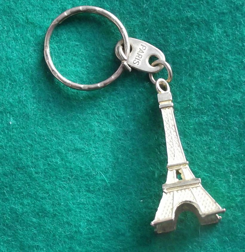 Vintage Eiffel Tower Paris France Monument Souvenier Metal Key Ring Keychain - Badgecrazy
