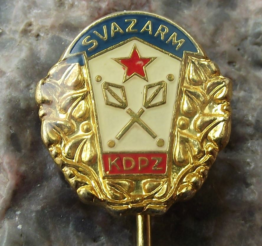 Vintage Svazarm Czech Army Officers NCO Club Members Crossed Maces Pin Badge - Badgecrazy