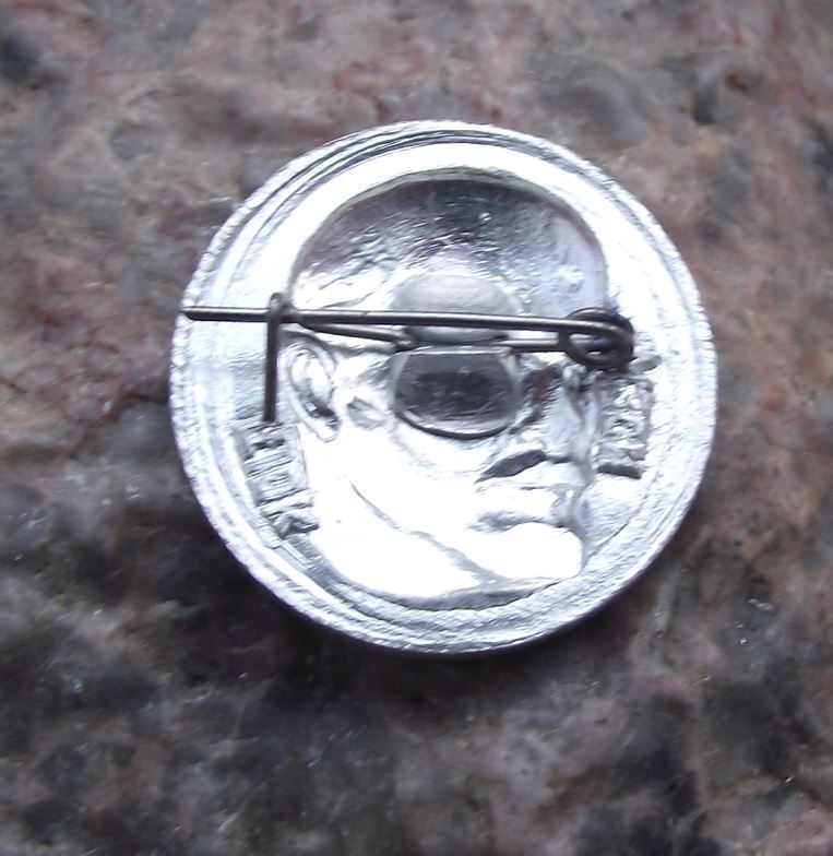 Vintage Lenin Head Serious Look Soviet Union Russian Leader Communist Pin Badge - Badgecrazy