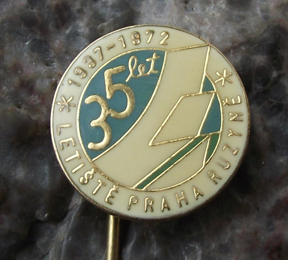 1972 Prague Airport Ruznye Czechoslovakia 35th Anniversary Aviation Pin Badge - Badgecrazy
