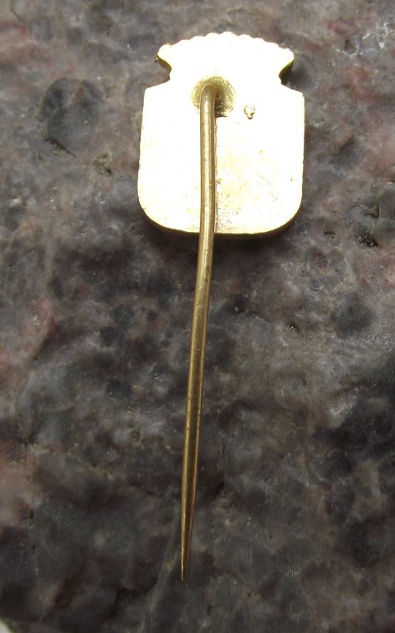 1977 Praga Dacice Czech Car Bus Truck & Tank Company 70th Anniversary Pin Badge - Badgecrazy